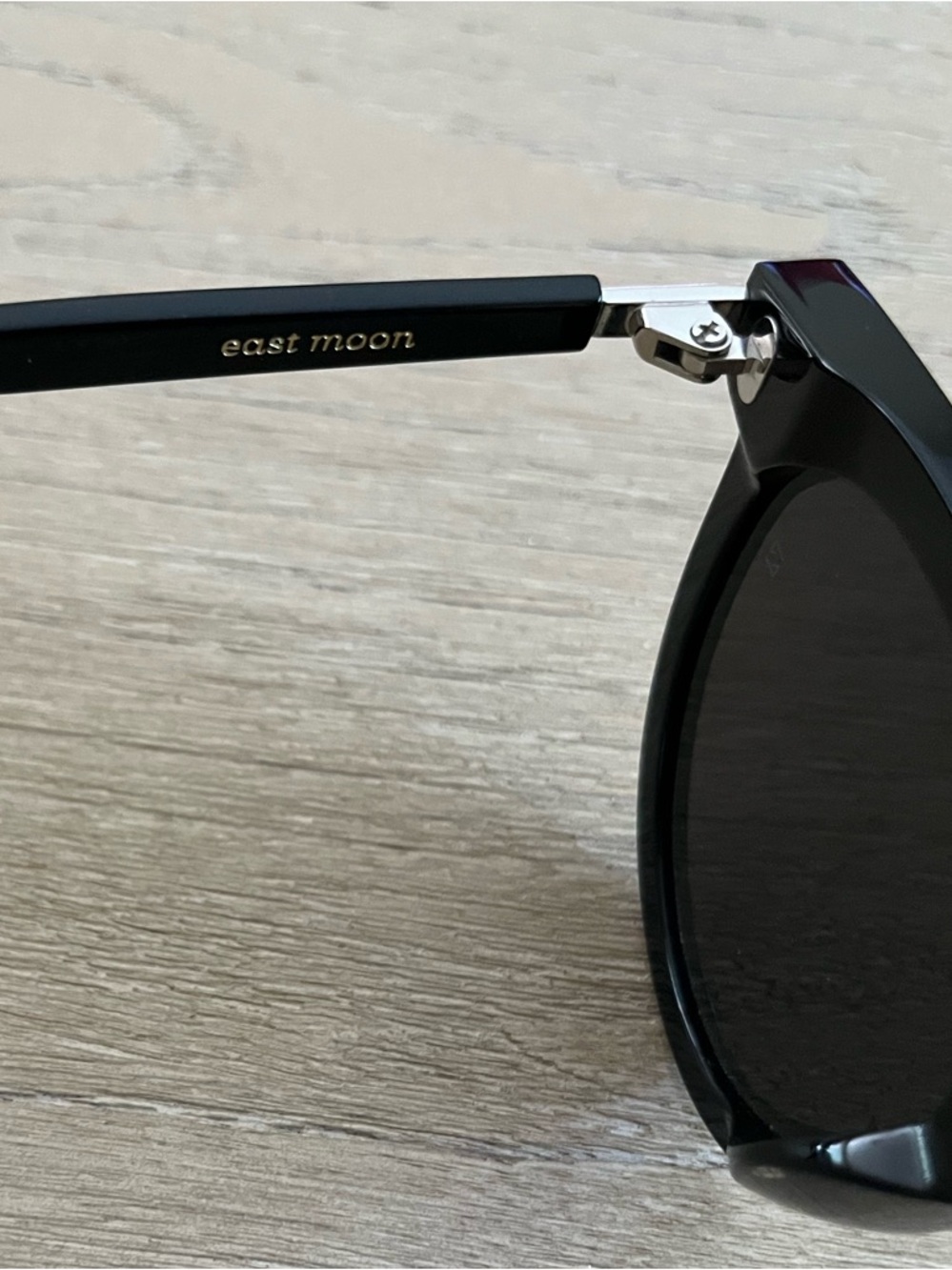 Gentle Monster Sunglasses East Moon 01 - Picture 4 of 7